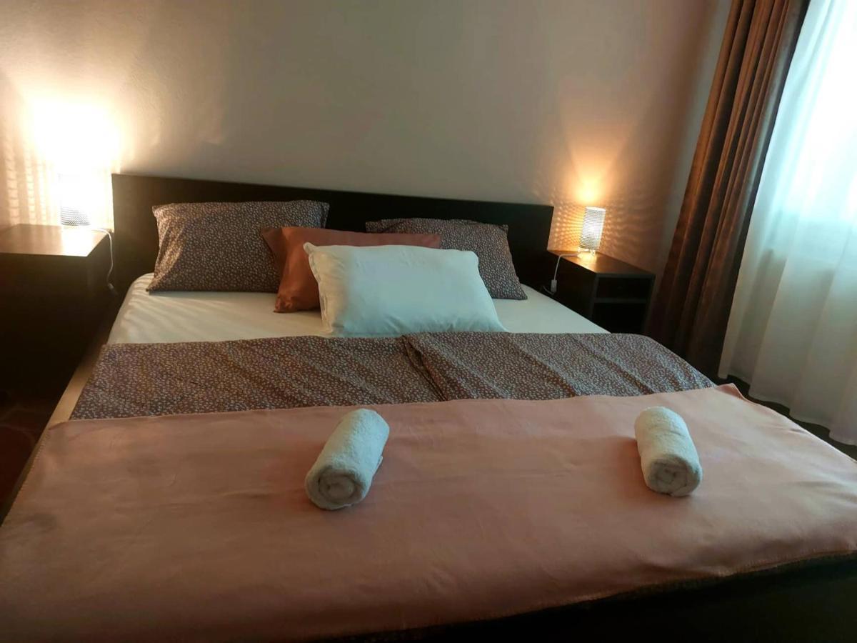 Guesthouse Ob Sotocju Budic Brežice Buitenkant foto